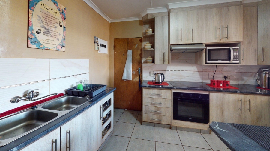3 Bedroom Property for Sale in Promosa North West